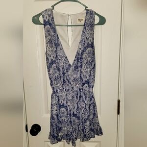 Show Me Your Mumu XS White & Blue Low Cut Sleeveless Romper